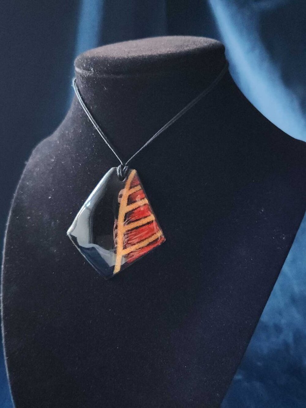 Vintage Murano glass oversized statement necklace on a cord - Picture 3 of 10